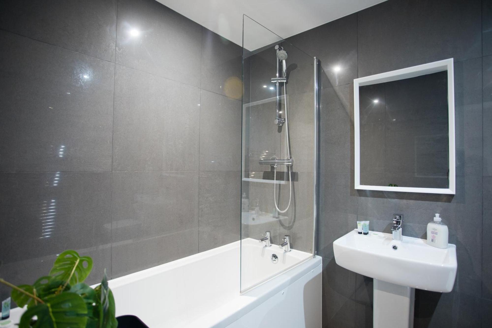Sea Air - 2 Bedrooms - Parking - Mins To Beach Bournemouth Exteriér fotografie